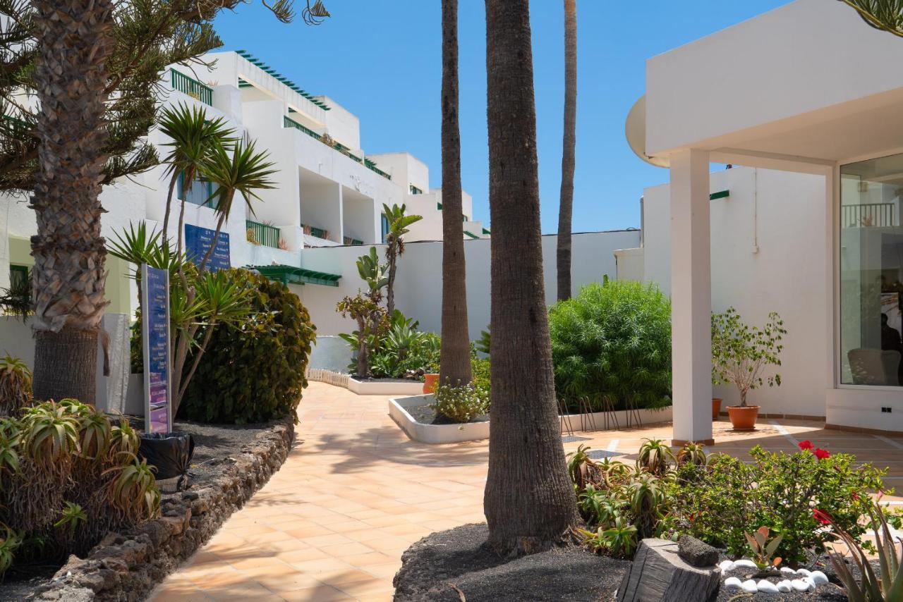 Apartamentos Galeon Playa Costa Teguise Eksteriør bilde