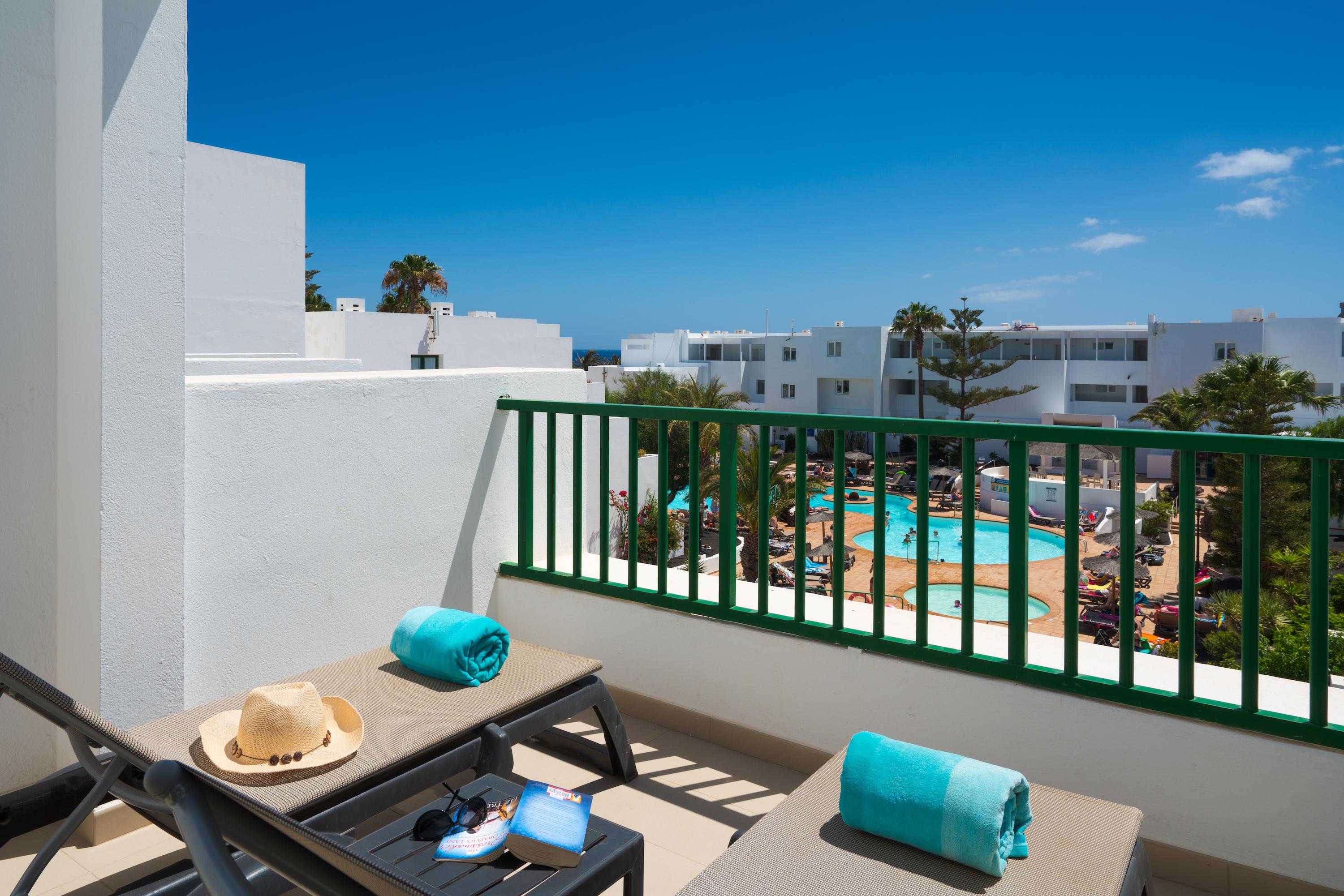 Apartamentos Galeon Playa Costa Teguise Eksteriør bilde