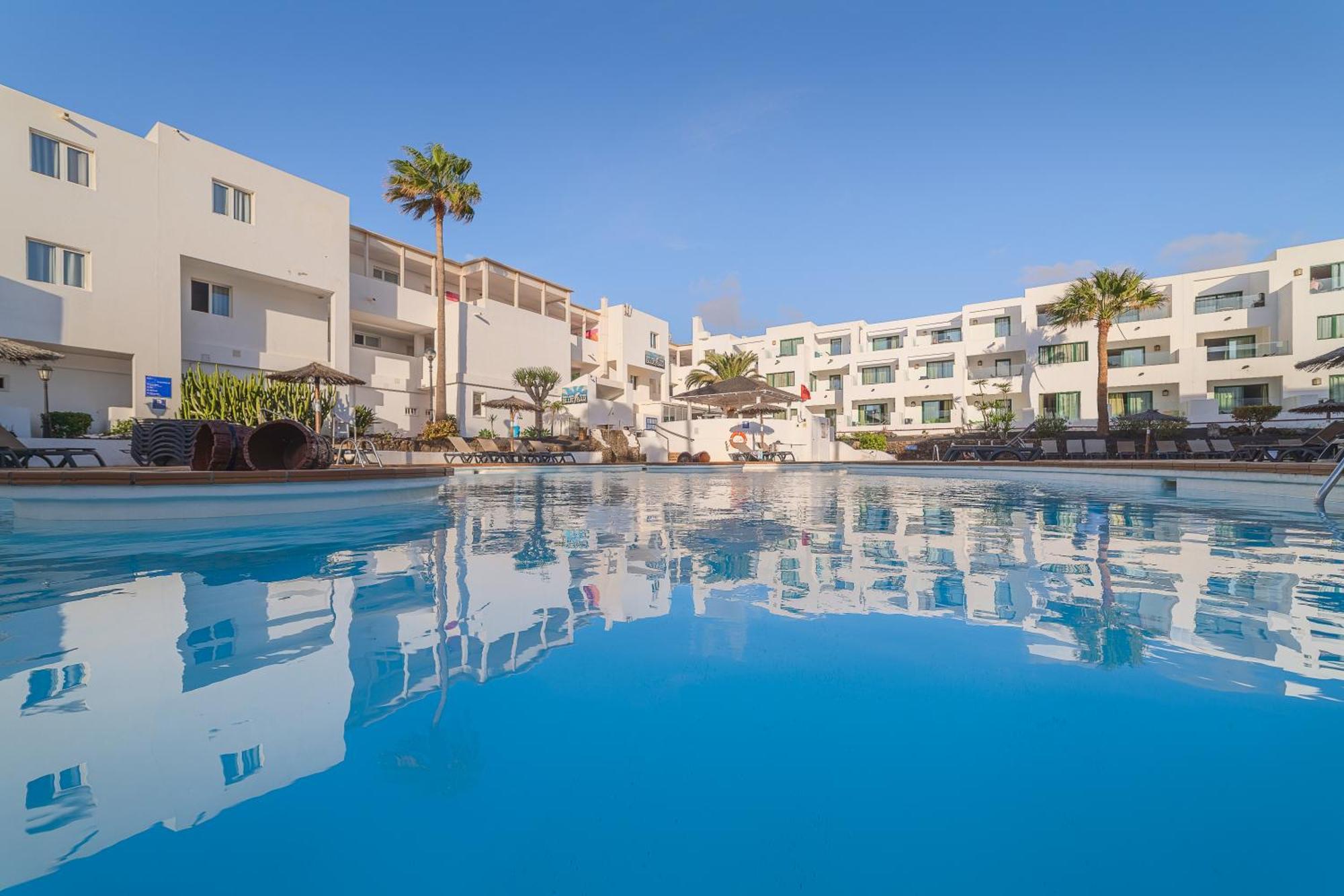 Apartamentos Galeon Playa Costa Teguise Eksteriør bilde